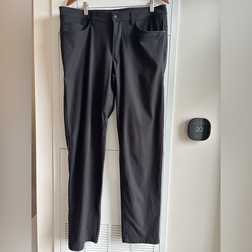 Lululemon ABC Pants (Size US 34x32)